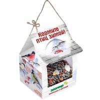 Кормушка с кормом для уличных птиц  Кормушка с кормом для уличных птиц